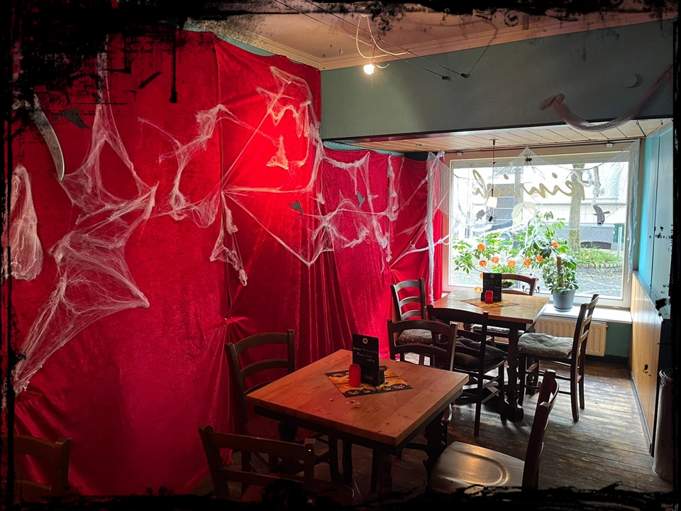 Eine Woche bis Halloween im Heinrich, Heinestr.5, 44649 Herne, Wanne-Eickel       